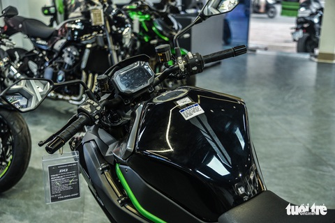 Kawasaki Z H2 - Mô tô 1.000 phân khối, giá chính hãng 770 triệu đồng - Ảnh 8. Kawasaki Z H2 - Mô tô 1.000 phân khối, giá chính hãng 770 triệu đồng - Ảnh 8.