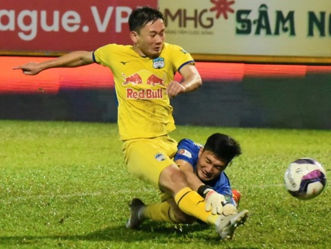 Tuấn Anh - Minh Vương tiếp tục gắn bó với bầu Đức - Ảnh 2. Tuấn Anh - Minh Vương tiếp tục gắn bó với bầu Đức - Ảnh 2.