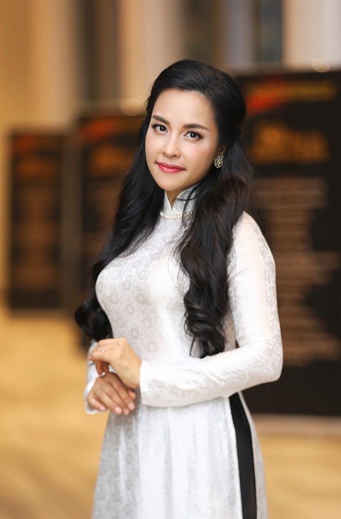 Trường đại học xin lỗi vì mời Hiền Hồ diễn, Ngọc Mai bảo vệ học trò bị chê hát dở - Ảnh 4. Trường đại học xin lỗi vì mời Hiền Hồ diễn, Ngọc Mai bảo vệ học trò bị chê hát dở - Ảnh 4.