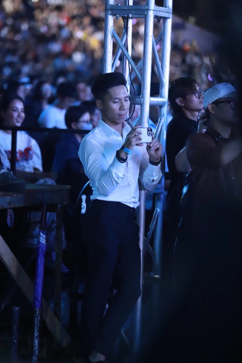 Quốc Nghiệp can tâm tình nguyện làm ô sin cho bà xã Ngọc Mai - Ảnh 2. Quốc Nghiệp can tâm tình nguyện làm ô sin cho bà xã Ngọc Mai - Ảnh 2.