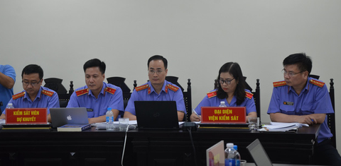 Vụ biển thủ 3,8 triệu USD: Cựu thứ trưởng Cao Minh Quang bị đề nghị 30-36 tháng án treo - Ảnh 3. Vụ biển thủ 3,8 triệu USD: Cựu thứ trưởng Cao Minh Quang bị đề nghị 30-36 tháng án treo - Ảnh 3.