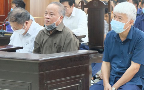 Xét xử cựu lãnh đạo UBND huyện gây thiệt hại cho Nhà nước hơn 8,8 tỉ đồng - Ảnh 1. Xét xử cựu lãnh đạo UBND huyện gây thiệt hại cho Nhà nước hơn 8,8 tỉ đồng - Ảnh 1.