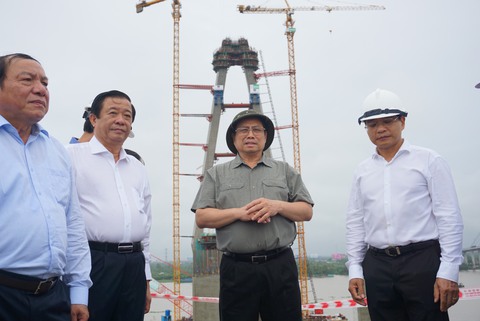 Thủ tướng kiểm tra, đôn đốc thi công cầu Mỹ Thuận 2 và cao tốc Mỹ Thuận - Cần Thơ - Ảnh 1. Thủ tướng kiểm tra, đôn đốc thi công cầu Mỹ Thuận 2 và cao tốc Mỹ Thuận - Cần Thơ - Ảnh 1.