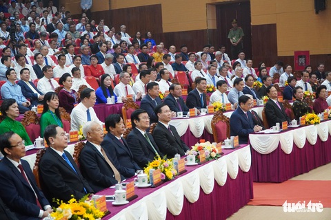 Ra sức học tập, noi gương cố Thủ tướng Võ Văn Kiệt - Ảnh 2. Ra sức học tập, noi gương cố Thủ tướng Võ Văn Kiệt - Ảnh 2.