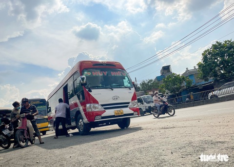 Người dân thấy xe dù, bến cóc thì gọi 113 - Ảnh 3. Người dân thấy xe dù, bến cóc thì gọi 113 - Ảnh 3.
