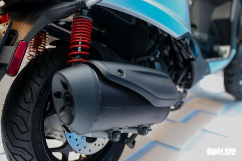 Piaggio MP3 ra mắt Việt Nam: Mô tô 3 bánh, 400 phân khối, giá 330 triệu đồng - Ảnh 13. Piaggio MP3 ra mắt Việt Nam: Mô tô 3 bánh, 400 phân khối, giá 330 triệu đồng - Ảnh 13.