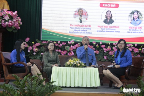 Trao giải cuộc thi viết về cố Thủ tướng Võ Văn Kiệt - Ảnh 1. Trao giải cuộc thi viết về cố Thủ tướng Võ Văn Kiệt - Ảnh 1.