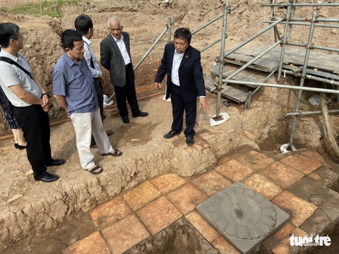Đề xuất ‘hạ giải’ tòa nhà Pháp cũ để phục dựng không gian điện Kính Thiên - Ảnh 4. Đề xuất ‘hạ giải’ tòa nhà Pháp cũ để phục dựng không gian điện Kính Thiên - Ảnh 4.