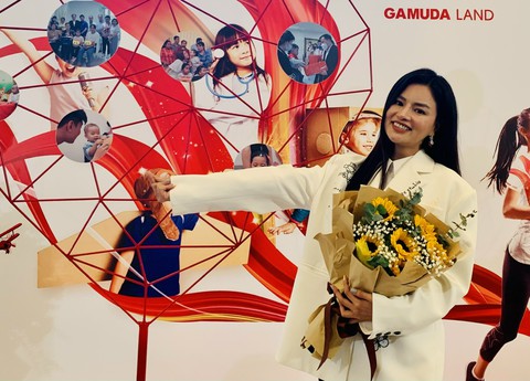 Siêu mẫu Vũ Thu Phương rủ các con cùng chạy bộ gây quỹ mổ tim cho bệnh nhi - Ảnh 2. Siêu mẫu Vũ Thu Phương rủ các con cùng chạy bộ gây quỹ mổ tim cho bệnh nhi - Ảnh 2.
