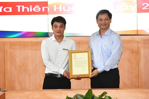 Chủ tịch nước gửi thư khen chàng trai nhảy cầu cứu người đuối nước - Ảnh 1. Chủ tịch nước gửi thư khen chàng trai nhảy cầu cứu người đuối nước - Ảnh 1.