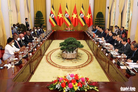 Chủ tịch nước đón và hội đàm với Tổng thống Uganda Yoweri Museveni - Ảnh 3. Chủ tịch nước đón và hội đàm với Tổng thống Uganda Yoweri Museveni - Ảnh 3.