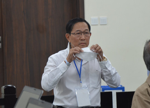 Cựu thứ trưởng Cao Minh Quang lãnh 30 tháng tù, hưởng án treo - Ảnh 1. Cựu thứ trưởng Cao Minh Quang lãnh 30 tháng tù, hưởng án treo - Ảnh 1.
