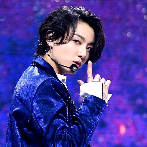 Xôn xao Jungkook hát ‘Hãy trao cho anh’ bằng tiếng Việt cực ngọt - Ảnh 4. Xôn xao Jungkook hát ‘Hãy trao cho anh’ bằng tiếng Việt cực ngọt - Ảnh 4.