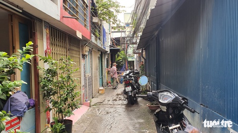 Nổ khí gas trong nhà, một người bị bỏng nặng ở quận 7, TP.HCM - Ảnh 1. Nổ khí gas trong nhà, một người bị bỏng nặng ở quận 7, TP.HCM - Ảnh 1.