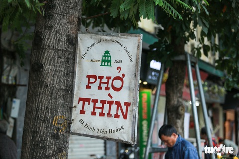 Phở là cội nguồn và linh hồn của đại gia đình Phở Thìn tôi - Ảnh 1. Phở là cội nguồn và linh hồn của đại gia đình Phở Thìn tôi - Ảnh 1.