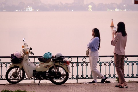 Thời tiết 24-11: Miền Nam giảm mưa, Bắc Bộ đón không khí lạnh tăng cường - Ảnh 1. Thời tiết 24-11: Miền Nam giảm mưa, Bắc Bộ đón không khí lạnh tăng cường - Ảnh 1.