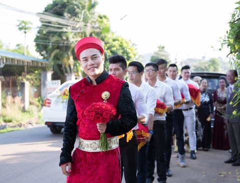 Lê Dương Bảo Lâm xin lỗi vợ vì loạt ảnh cô dâu thảm họa - Ảnh 7. Lê Dương Bảo Lâm xin lỗi vợ vì loạt ảnh cô dâu thảm họa - Ảnh 7.