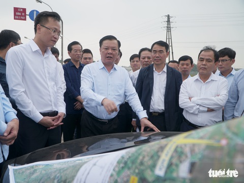Bí thư Hà Nội chỉ đạo tiến độ đường Vành đai 4: Ai ăn bớt thì xử người đó, có gì đâu mà phải sợ - Ảnh 3. Bí thư Hà Nội chỉ đạo tiến độ đường Vành đai 4: Ai ăn bớt thì xử người đó, có gì đâu mà phải sợ - Ảnh 3.
