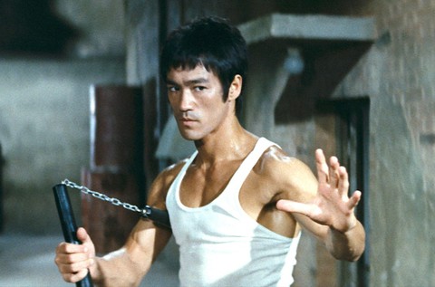 Lý Tiểu Long qua đời vì... nước, nghe sao lạ quá à nha! - Ảnh 2. Lý Tiểu Long qua đời vì... nước, nghe sao lạ quá à nha! - Ảnh 2.