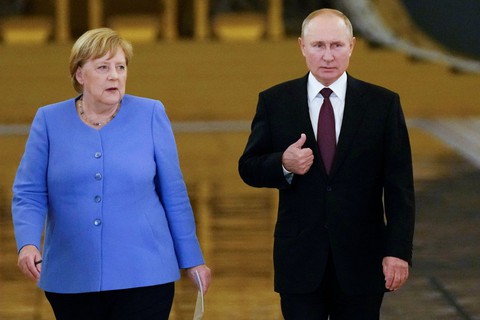 Bà Merkel tiết lộ về cuộc gặp ông Putin trước chiến sự Ukraine - Ảnh 1. Bà Merkel tiết lộ về cuộc gặp ông Putin trước chiến sự Ukraine - Ảnh 1.