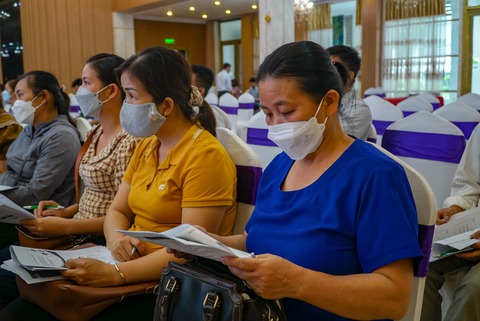Giúp từ vốn, con giống... đến hướng dẫn chăn nuôi tận tình cho bà con nông dân - Ảnh 2. Giúp từ vốn, con giống... đến hướng dẫn chăn nuôi tận tình cho bà con nông dân - Ảnh 2.