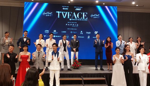 Á hậu Thúy Vân muốn truyền cảm hứng khi ngồi ghế nóng Gương mặt truyền hình 2022 - Ảnh 2. Á hậu Thúy Vân muốn truyền cảm hứng khi ngồi ghế nóng Gương mặt truyền hình 2022 - Ảnh 2.