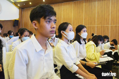 Lúc biết tin em được nhận học bổng, cả nhà ôm nhau khóc vì mừng - Ảnh 7. Lúc biết tin em được nhận học bổng, cả nhà ôm nhau khóc vì mừng - Ảnh 7.