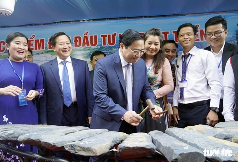 Thủ tướng Phạm Minh Chính chủ trì hội nghị phát triển vùng Đông Nam Bộ - Ảnh 2. Thủ tướng Phạm Minh Chính chủ trì hội nghị phát triển vùng Đông Nam Bộ - Ảnh 2.