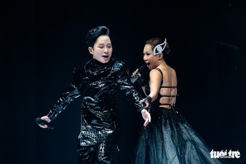 Nếu yếu, đừng đi nghe Tùng Dương - Ảnh 6. Nếu yếu, đừng đi nghe Tùng Dương - Ảnh 6.