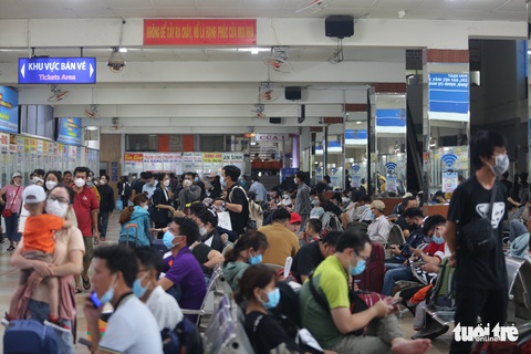 Khách đến bến xe Miền Đông cũ dự báo tăng gấp đôi dịp Tết Nguyên đán 2023 - Ảnh 1. Khách đến bến xe Miền Đông cũ dự báo tăng gấp đôi dịp Tết Nguyên đán 2023 - Ảnh 1.