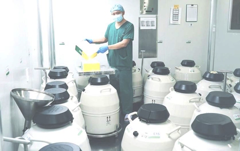 Vào trạm vũ trụ chuyển tiếp con người - Ảnh 1. Vào trạm vũ trụ chuyển tiếp con người - Ảnh 1.