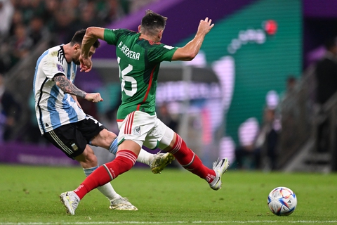 Messi nhận danh hiệu Cầu thủ xuất sắc nhất trận sau khoảnh khắc thiên tài - Ảnh 2. Messi nhận danh hiệu Cầu thủ xuất sắc nhất trận sau khoảnh khắc thiên tài - Ảnh 2.