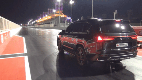 Lexus LX600 nhanh nhất thế giới, tăng tốc như siêu xe - Ảnh 1. Lexus LX600 nhanh nhất thế giới, tăng tốc như siêu xe - Ảnh 1.