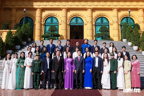 Phó chủ tịch nước mong các tài năng trẻ vừa giữ lửa, vừa truyền lửa - Ảnh 5. Phó chủ tịch nước mong các tài năng trẻ vừa giữ lửa, vừa truyền lửa - Ảnh 5.
