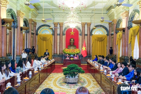 Phó chủ tịch nước mong các tài năng trẻ vừa giữ lửa, vừa truyền lửa - Ảnh 1. Phó chủ tịch nước mong các tài năng trẻ vừa giữ lửa, vừa truyền lửa - Ảnh 1.