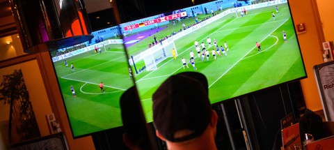 Không khí World Cup tại Đức lu mờ trước lễ Giáng sinh - Ảnh 1. Không khí World Cup tại Đức lu mờ trước lễ Giáng sinh - Ảnh 1.