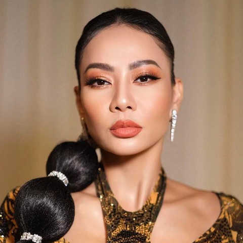 Sự thật hình ảnh diễn viên Thương Tín dưới chân cầu; Cậu út nhà tài phiệt đạt rating gấp đôi - Ảnh 4. Sự thật hình ảnh diễn viên Thương Tín dưới chân cầu; Cậu út nhà tài phiệt đạt rating gấp đôi - Ảnh 4.