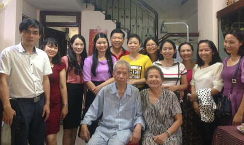 Thầy Trần Hữu Tá bình dị mà vĩ đại của chúng em - Ảnh 1. Thầy Trần Hữu Tá bình dị mà vĩ đại của chúng em - Ảnh 1.