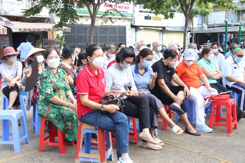 Hơn 98% người dân TP.HCM có kháng thể ngừa COVID-19 - Ảnh 1. Hơn 98% người dân TP.HCM có kháng thể ngừa COVID-19 - Ảnh 1.