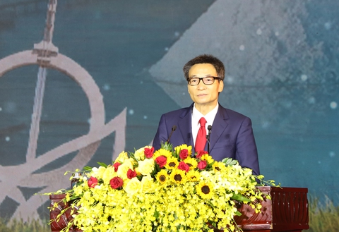 Phó thủ tướng Vũ Đức Đam: Gỡ khó được cho doanh nghiệp thì công việc chạy, thêm tình người - Ảnh 1. Phó thủ tướng Vũ Đức Đam: Gỡ khó được cho doanh nghiệp thì công việc chạy, thêm tình người - Ảnh 1.