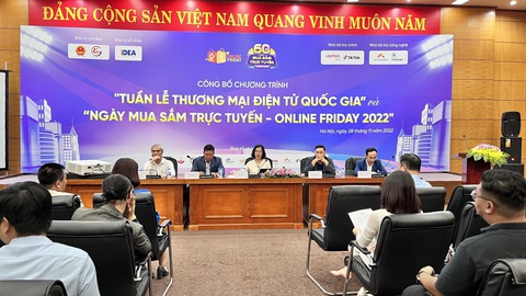 Ngày Online Friday 60 giờ livestream trên TikTok khởi đầu sự kiện mua sắm trực tuyến lớn nhất - Ảnh 1. Ngày Online Friday 60 giờ livestream trên TikTok khởi đầu sự kiện mua sắm trực tuyến lớn nhất - Ảnh 1.