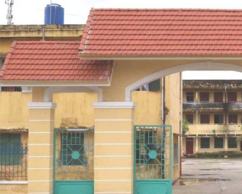 Tạm giữ nam sinh lớp 10 đâm chết bạn học - Ảnh 1. Tạm giữ nam sinh lớp 10 đâm chết bạn học - Ảnh 1.