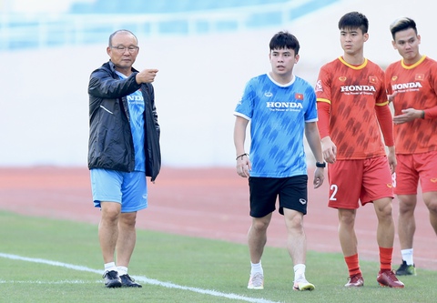 Tuyển Việt Nam gần đủ quân số, sẵn sàng đấu Dortmund - Ảnh 5. Tuyển Việt Nam gần đủ quân số, sẵn sàng đấu Dortmund - Ảnh 5.