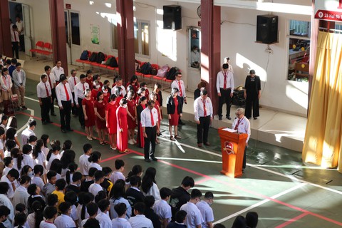 Học sinh iSchool Nha Trang đã trở lại trường sau vụ ngộ độc - Ảnh 3. Học sinh iSchool Nha Trang đã trở lại trường sau vụ ngộ độc - Ảnh 3.