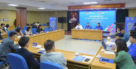 Xuyên không với vở kịch ‘Sống mãi tuổi 17’ và Lưu Quang Vũ - Ảnh 1. Xuyên không với vở kịch ‘Sống mãi tuổi 17’ và Lưu Quang Vũ - Ảnh 1.