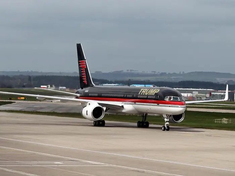 Bên trong chiếc Trump Force One: Dinh thự trên không của cựu tổng thống Donald Trump - Ảnh 9. Bên trong chiếc Trump Force One: Dinh thự trên không của cựu tổng thống Donald Trump - Ảnh 9.
