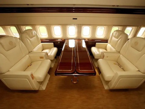 Bên trong chiếc Trump Force One: Dinh thự trên không của cựu tổng thống Donald Trump - Ảnh 15. Bên trong chiếc Trump Force One: Dinh thự trên không của cựu tổng thống Donald Trump - Ảnh 15.