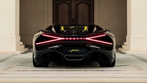 Bugatti chiều giới siêu giàu Trung Đông: 2024 giao xe nhưng nay đã trưng bày cho ngắm - Ảnh 5.