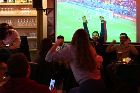 World Cup nóng giữa mùa đông nước Pháp - Ảnh 1. World Cup nóng giữa mùa đông nước Pháp - Ảnh 1.