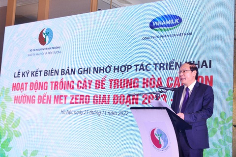 Hướng đến mục tiêu Net Zero 2050, Vinamilk dành 15 tỉ đồng trồng cây để trung hòa carbon - Ảnh 3. Hướng đến mục tiêu Net Zero 2050, Vinamilk dành 15 tỉ đồng trồng cây để trung hòa carbon - Ảnh 3.